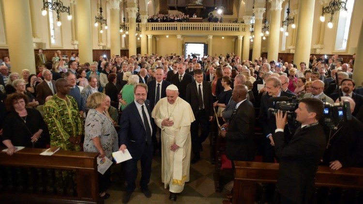 Папата Франциск на визита във Валденския храм в Торино, 22 юни 2015 г.