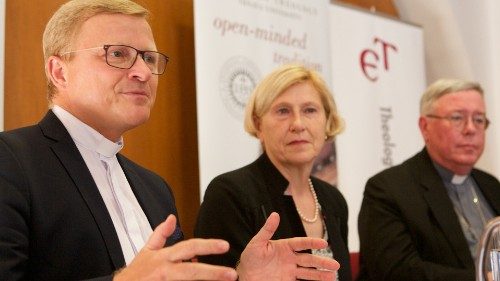 Papst empfängt französische Theologin Thiel