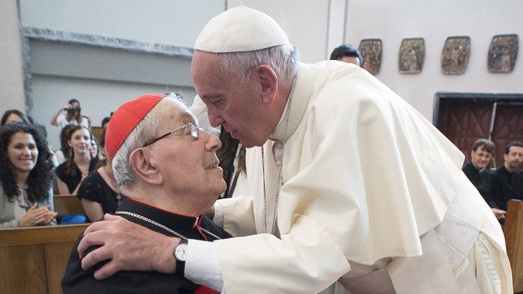 Papa Francisco e o cardeal Achille Silvestrini