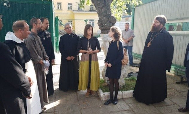 Besuch der katholischen Delegation beim Moskauer Patriarchat