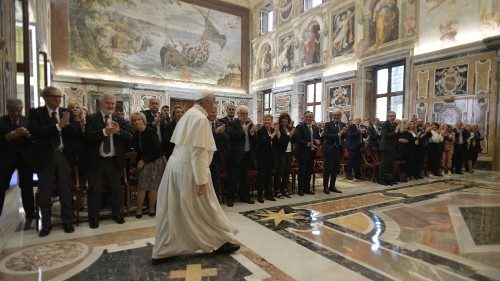 El Papa a los cirujanos: no secundar la voluntad de muerte del enfermo