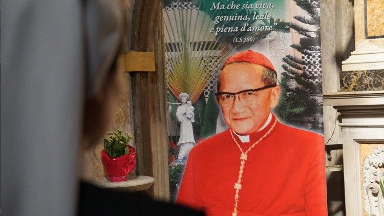 2019.09.19 Messa Cardinale Turkson nella chiesa di Maria della Scala. 17 anniversario della morte del cardinale Van Thuan 1.jpeg