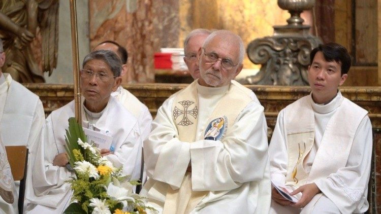 2019.09.19 Messa Cardinale Turkson nella chiesa di Maria della Scala. 17 anniversario della morte del cardinale Van Thuan 8.jpeg