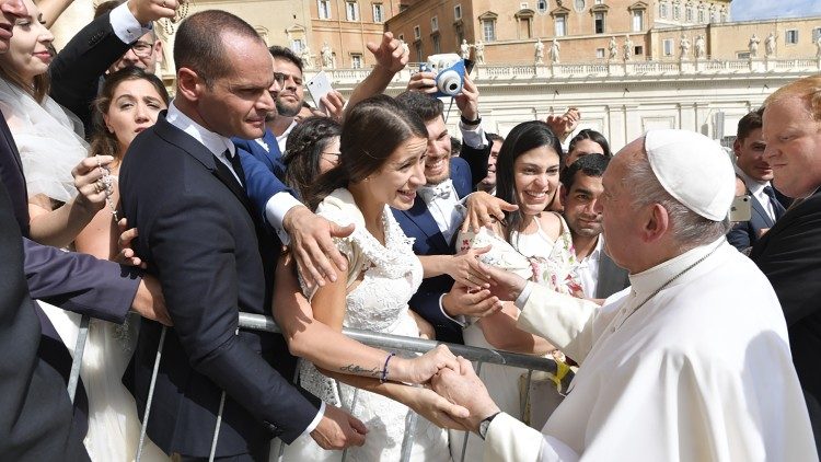 Папа падчас агульнай аўдыенцыі. Ілюстрацыйнае фота