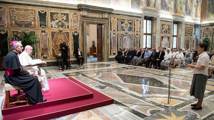2019.09.30 Papa Francesco – Udienza alle Delegazioni di Istituti Missionari di fondazione italiana presso la Sala Clementina