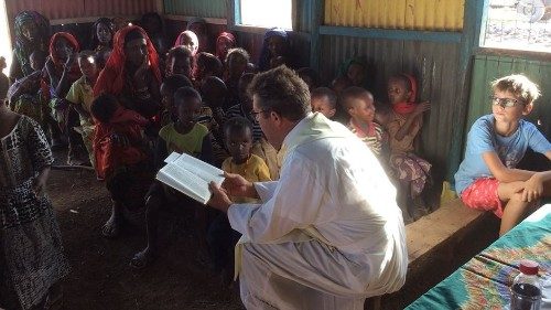 Mese missionario, Filoni: tutti sono chiamati ad evangelizzare 