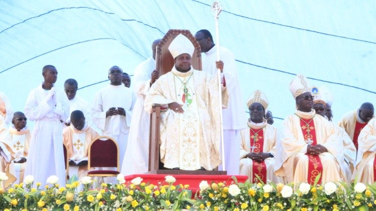 Mgr Bruno Essoh Yedoh, évêque de  Bondoukou en Côte d’Ivoire 
