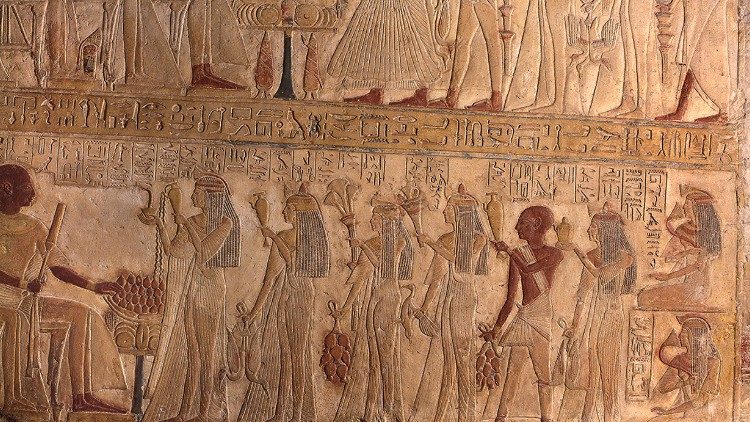 Il rilievo della tomba di Ptahmose ai Musei Vaticani nell'ambito del progetto "Collezioni in dialogo"