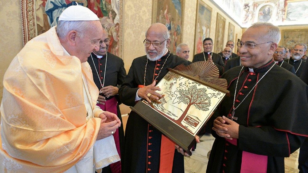Papa Françesku me krerët e Kishës siro-malabareze në vizitë ad Limina Apostolorum, 2019