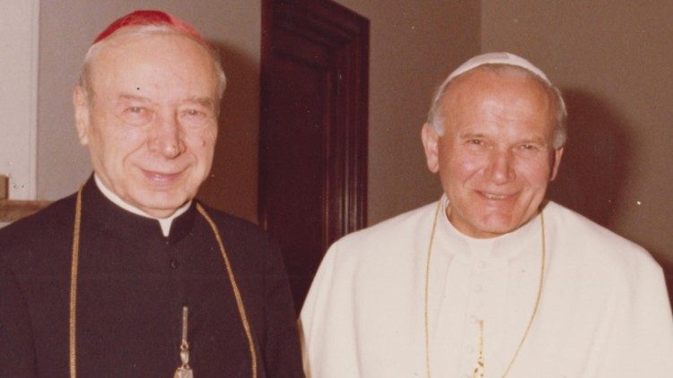 Папа Йоан Павел ІІ с кардинал Вишински