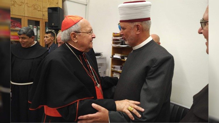 Зустріч кардинала Леонардо Сандрі з шейхом Аль-Таміні