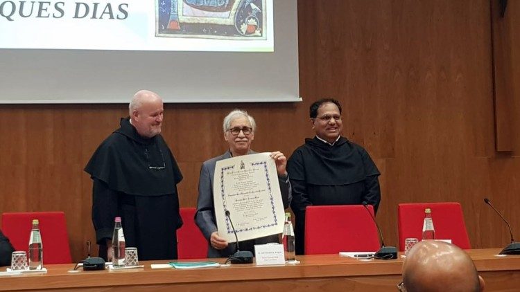 Prêmio a Odir Dias foi entregue nesta sexta-feira (4), na Pontifícia Faculdade Teológica “Marianum”, em Roma