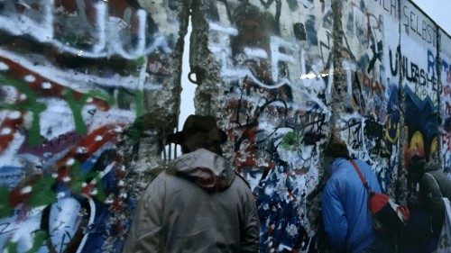 Obispos Europeos: “La caída del muro de Berlín posee una dimensión profética”