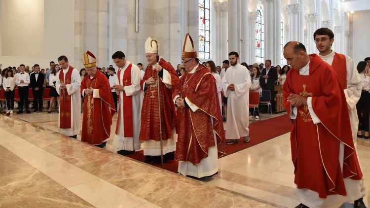 2019.05.25 Delegati Apostolik Imzot Speich në Prizren (Delegato Apostolico della Santa Sede per il Kosovo Mons Speich)
