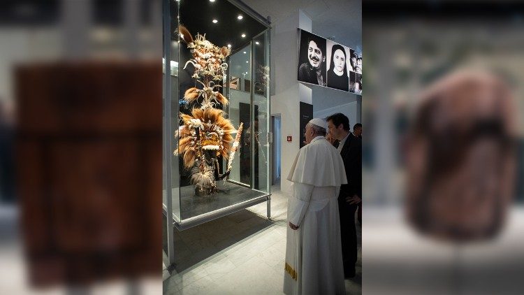 Papa Franjo na inauguraciji Etnološkoga muzeja u Vatikanu; 18. listopada 2019.