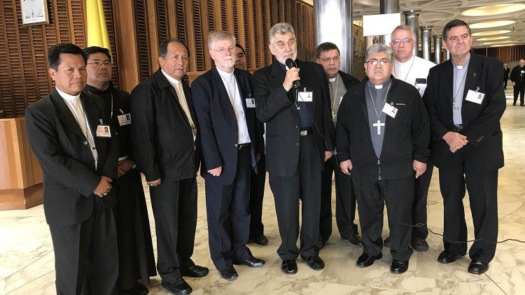 Les évêques de Bolivie présents au Synode sur l'Amazonie, le 22 octobre 2019.