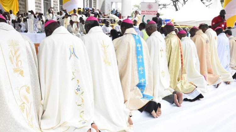 2019.10.23 Des évêques kenyans