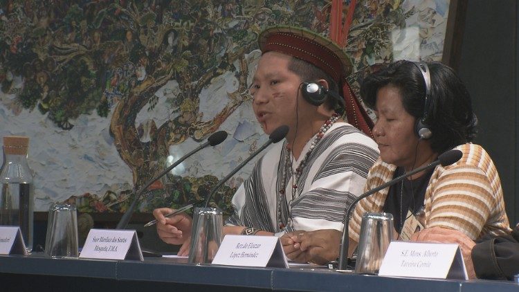 Predstavnici domorodaca na brifingu o Amazoniji; 24. listopada 2019.
