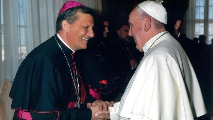 Vyskupų sinodo generalinis sekretorius Mario Grech ir popiežius Pranciškus