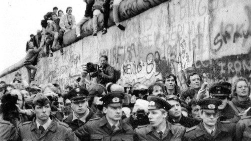 30 anni senza Muro a Berlino. Bolaffi: fu una rivoluzione democratica pacifica