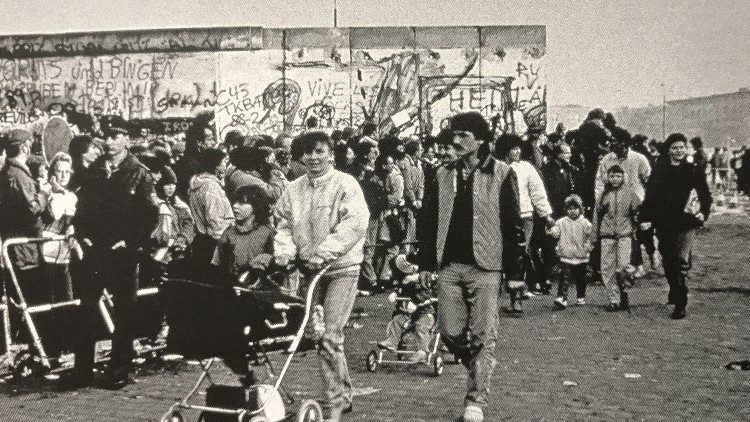 Cuối tháng 11/1989,  Potsdamer Platz