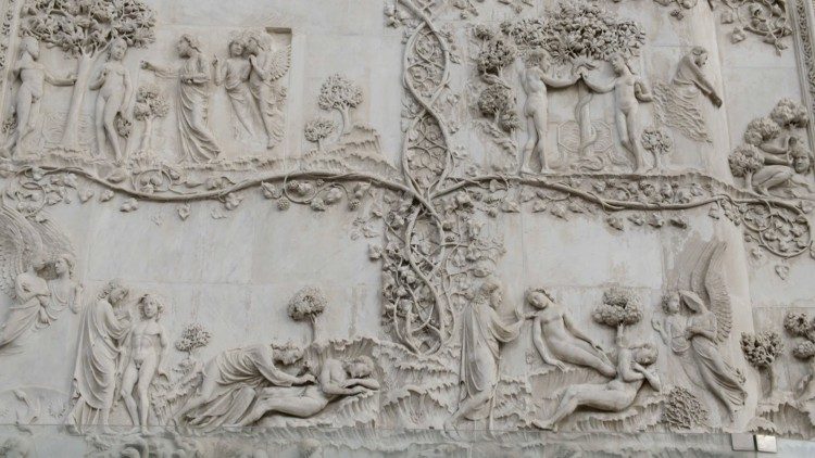 La creazione sulla facciata del duomo di Orvieto, nel videocatechismo