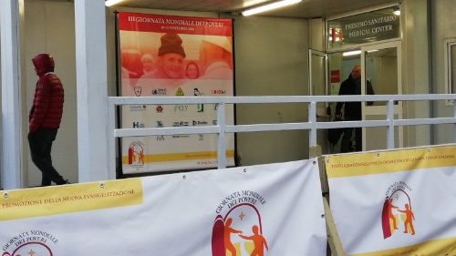 Journée mondiale des pauvres: un hôpital temporaire place Saint-Pierre