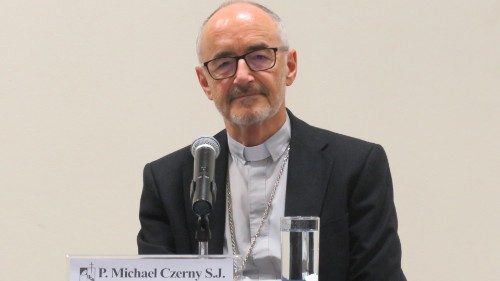 Cardenal Czerny: Los desplazados internos pueden ser una fuerza de cambio