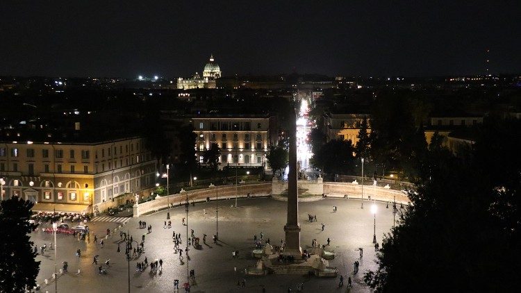 Vom Pincio-Hügel aus bietet sich ein atemberaubender Ausblick auf die Piazza del Popolo und den Petersdom - wichtige Schauplätze der „Illuminati"-Geschichte...