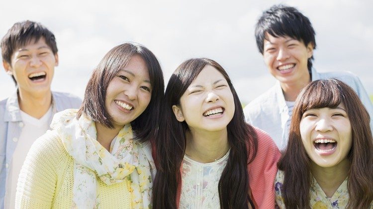 Japonia: młodzi tęsknią za pokojem w sercu i sensem życia