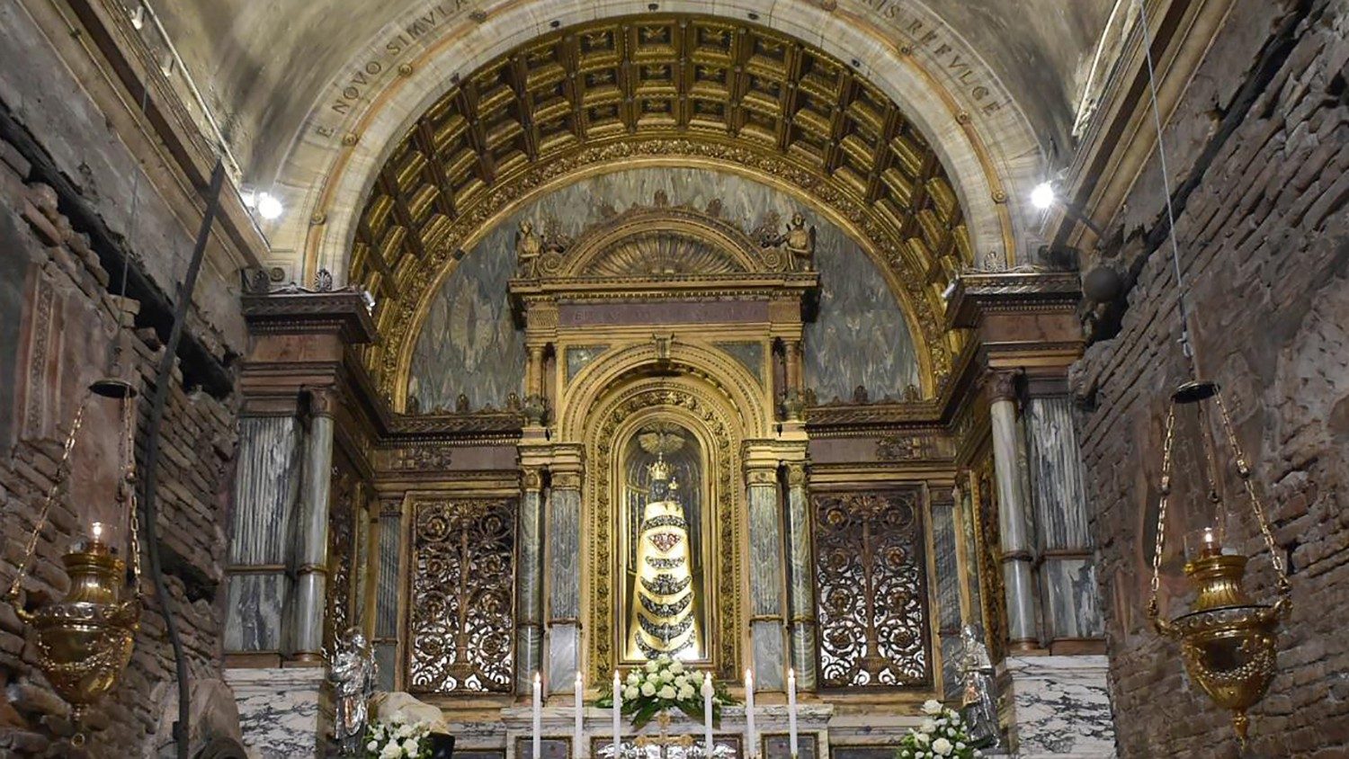 Папа позвонил участникам виртуального паломничества в лорето - vatican news