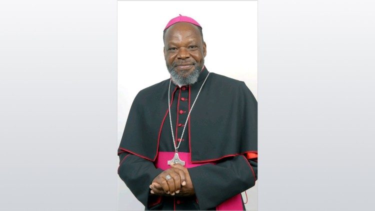 Mgr Ernest Ngboko Ngombe, nouvel Archevêque de Mbandaka-Bikoro