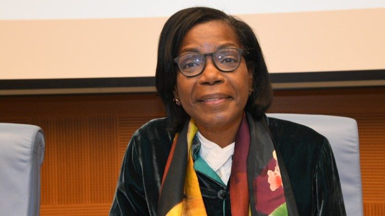 Francisca Eugénia Silva Dias Vandunem, Ministro della Giustizia del Portogallo