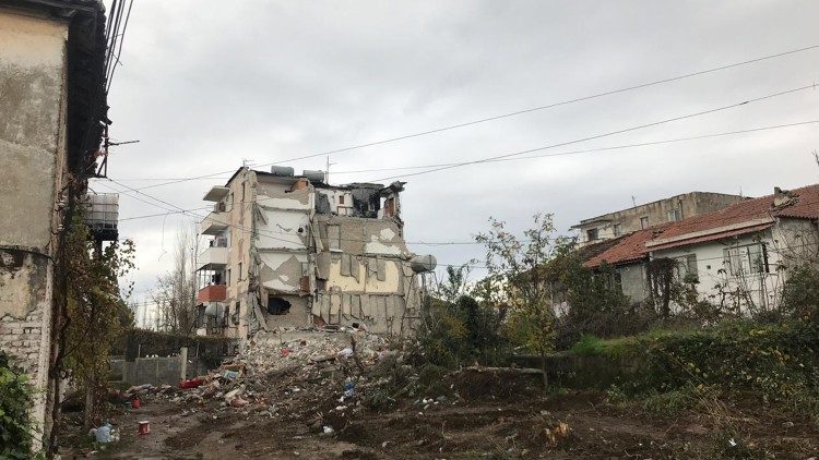 Albania osiem miesięcy po trzęsieniu ziemi
