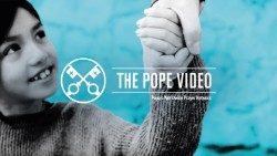 Official-Image---TPV-12-2019-EN---The-Pope-Video---The-future-of-the-very-young-1aem.jpg