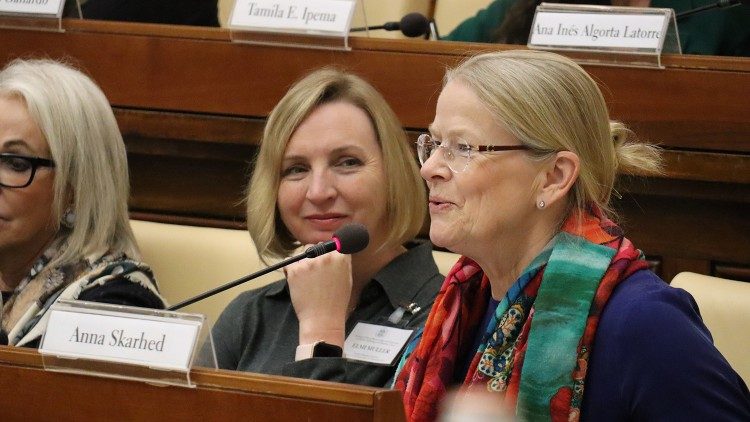 Anna Skarhed, ehemalige Richterin am schwedischen Obergerichtshof und Justizkanzlerin, wirbt für das „Schwedische Modell" im Kampf gegen Menschenhandel