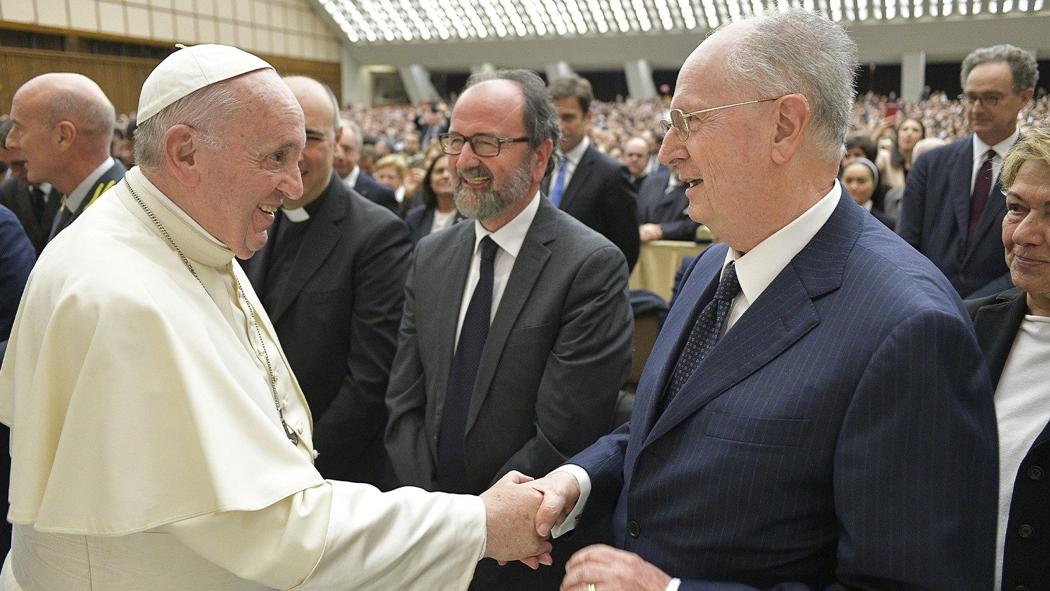 Papež ocenil celoživotní službu svatému stolci zesnulého profesora dalla torre - vatican news