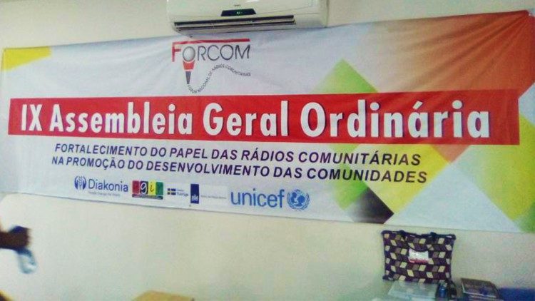 2019.12.17 São Tomé e Príncipe - Assembleia de Radio Comunicatárias 2019 São Tomé e Principe - Assemblea di Radio Comunitarie 2019