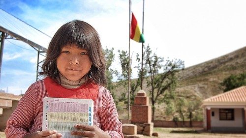 P. Chirveches: "Las próximas elecciones en Bolivia marcarán un nuevo horizonte"