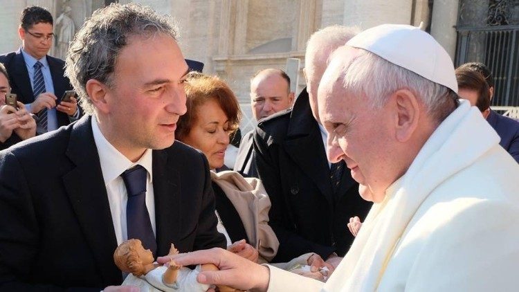 Federico Giovannelli, il "San Francesco" della rievocazione storica del presepe di Greccio, con Papa Francesco nel dicembre 2013
