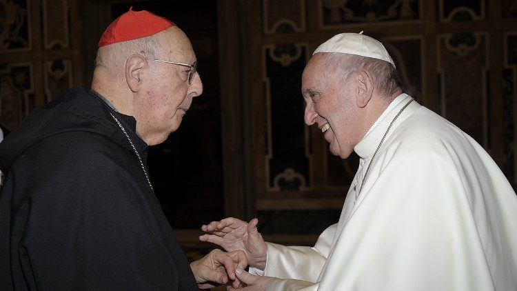 Kardinal Prosper Grech in papež Frančišek.
