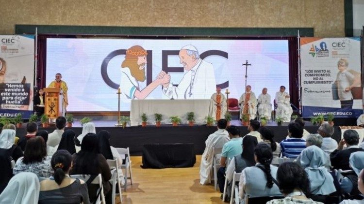 Чили, конгресс, посвященный католическому воспитанию