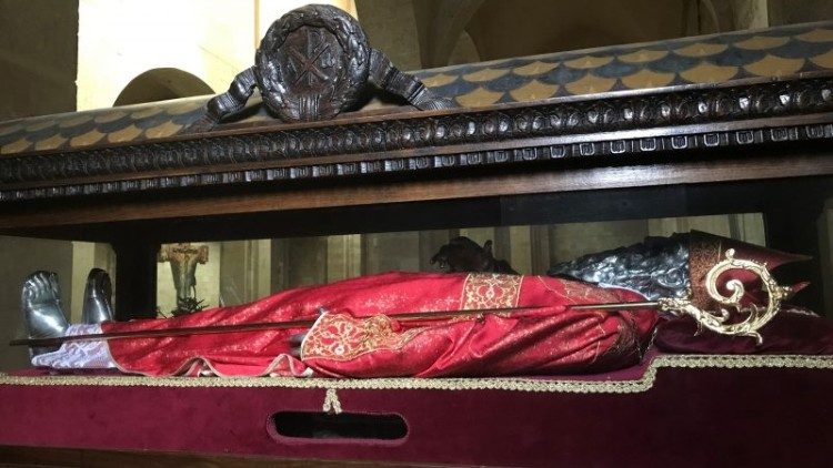 Urna s relikviami svätého biskupa Timoteja sa uchováva v Termoli, v juhotalianskom regióne Molise