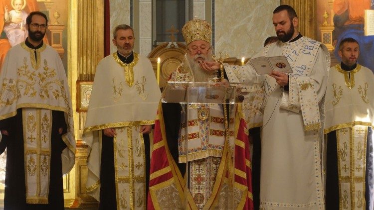 Mitropolit dabrobosanski Hrizostom u pravoslavnoj Sabornoj crkvi u Sarajevu
