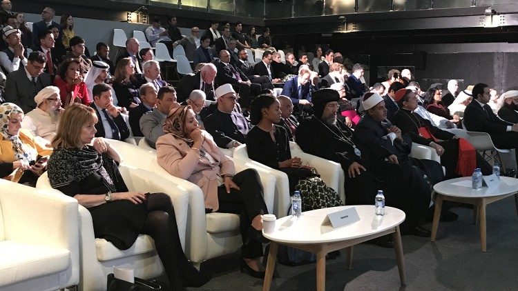O Congresso da Mídia em Abu Dhabi foi o palco para apresentar o código