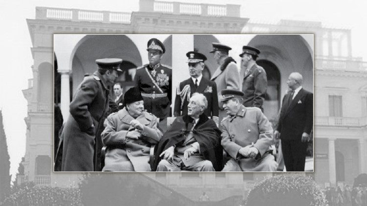 Conferenza di Yalta tra il 4 e l’11 febbraio 1945, alla quale parteciparono, Churchill, Roosevelt e Stalin. 