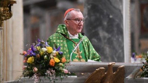 Kardinal Parolin betont Kontinuität von Franziskus und Benedikt