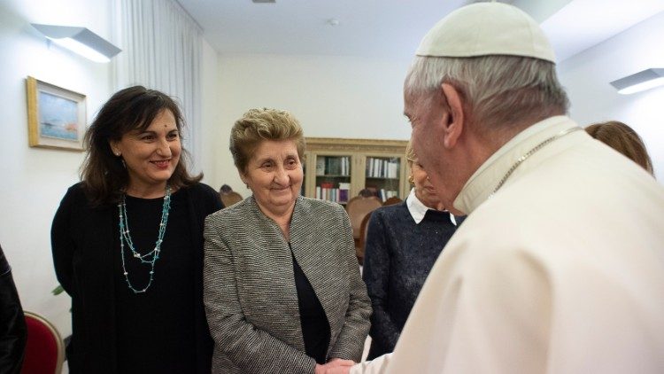 Februar 2020: Mariella Enoc, die Leiterin der Vatikan-Kinderklinik, mit Papst Franziskus