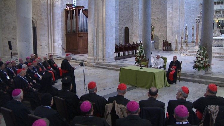 Papa Francisco em Bari no encontro “Mediterrâneo, fronteira de paz” 