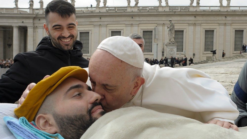 Papa Françesku takon Paolo Palumbo, i sëmurë me SLA, 2020